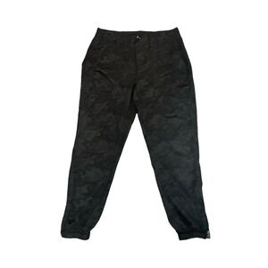 NWT Liverpool Crop Utility Pant with Zip, Black Camo